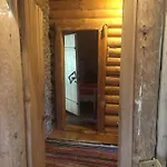 Oselia Lada Tukhlya