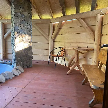 Oselia Lada Летний дом Tukhlya