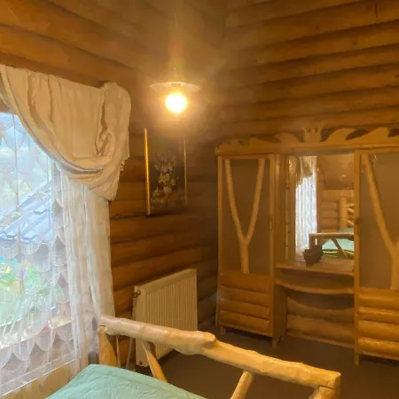 Landhuis Oselia Lada *